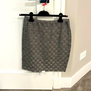 St John Collection skirt size 4